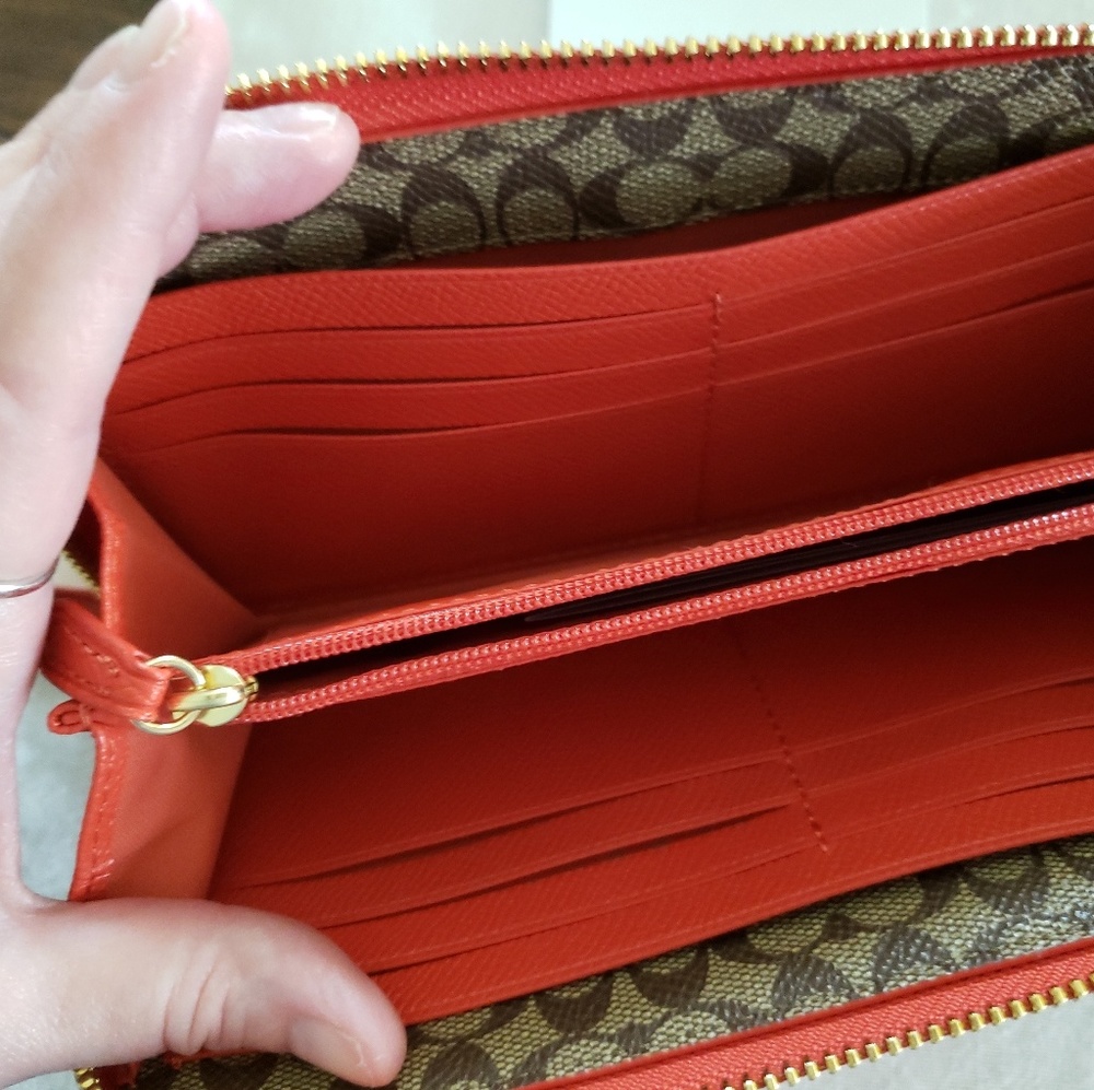 Coach wallet - Picture 3 of 3